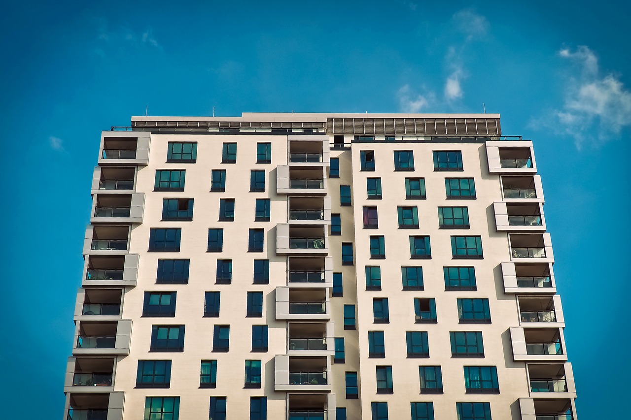 武汉城市新貌，焕新颜展现时代风采