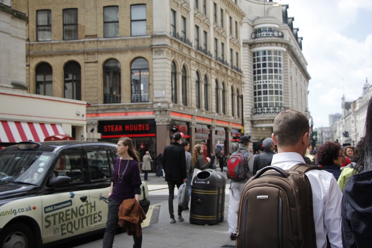 全球最新肺炎疫情动态分析与趋势预测