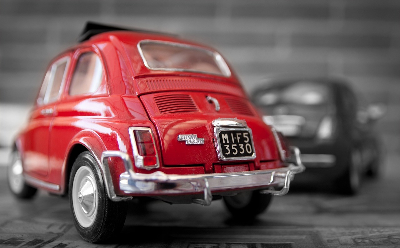 革新设计引领物流新时代的最新型拖车亮相！