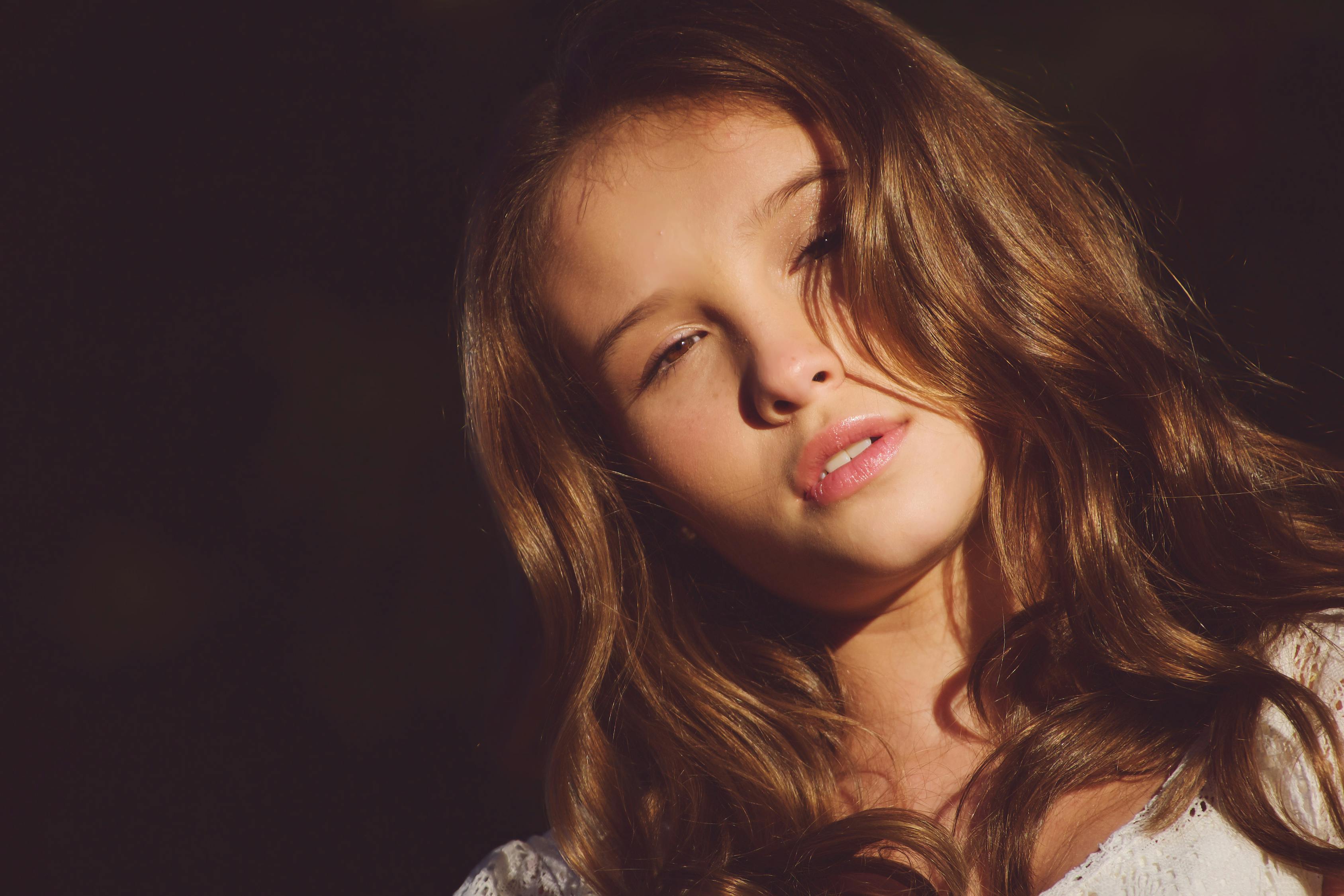 揭秘萱萱最新照片的魅力与背后故事