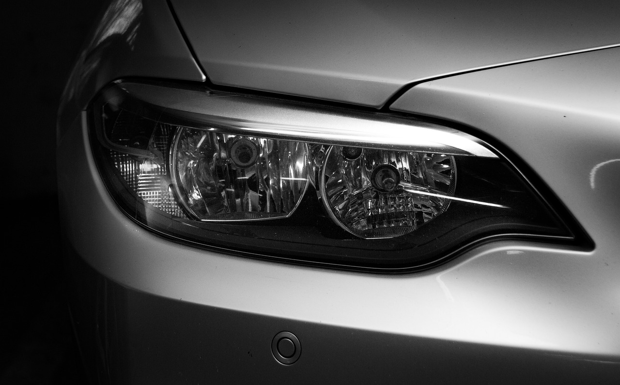 革新科技重塑驾驶体验，最新版小车重磅登场