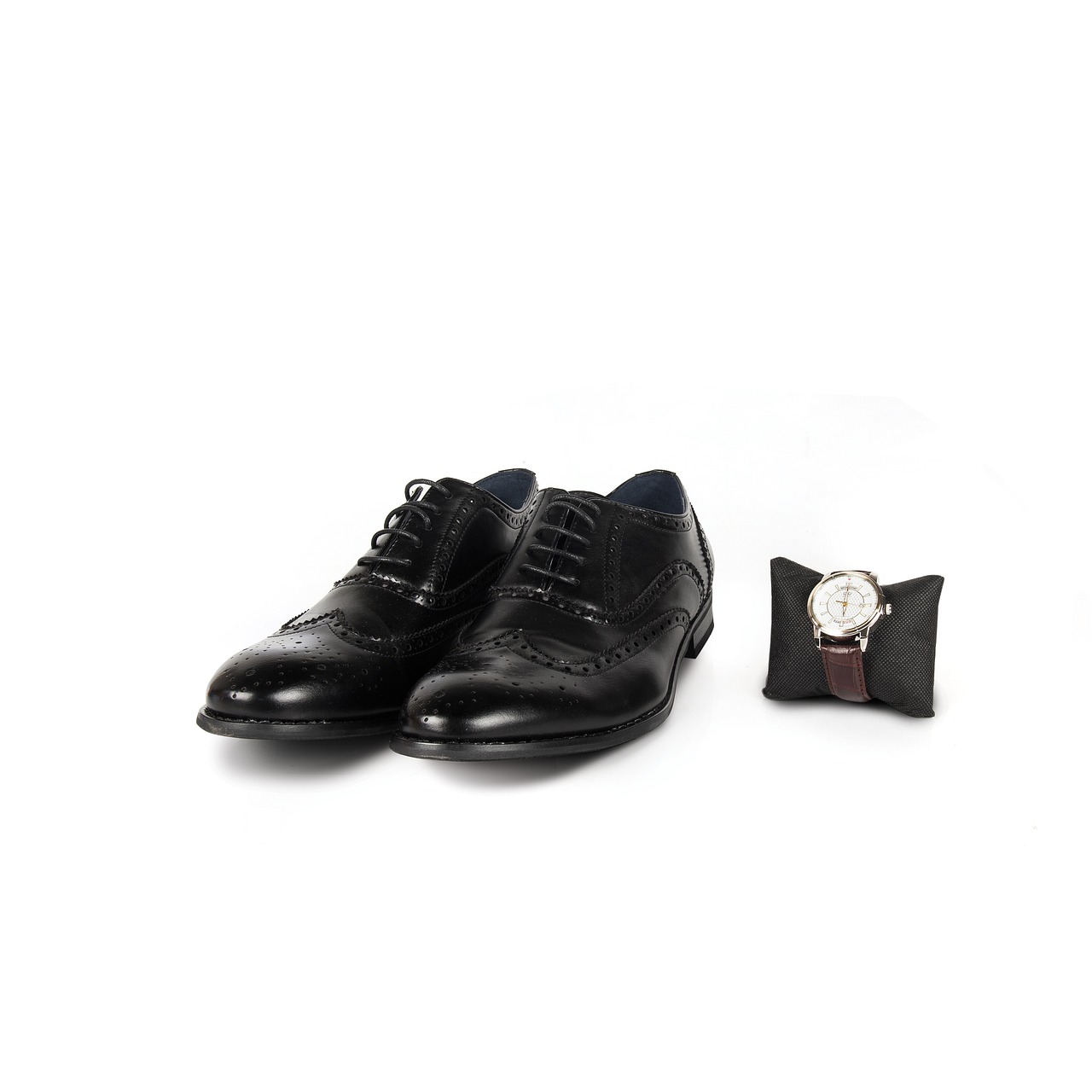 最新黑色皮裙，时尚魅力与个性的完美融合