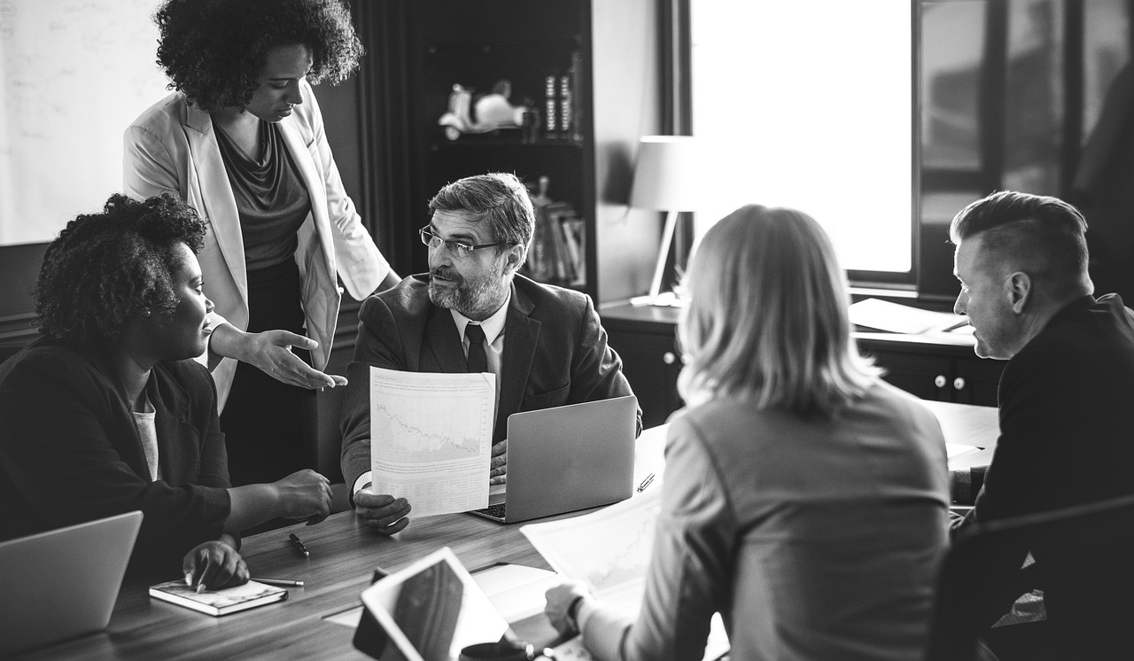 恋老现象深度探讨，最新文化观察报告