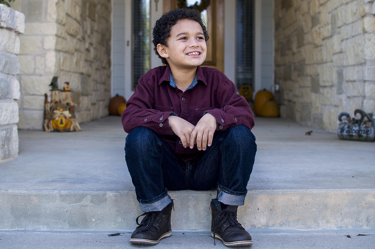 英雄少年电视剧演员表揭秘，热血青春的力量解读