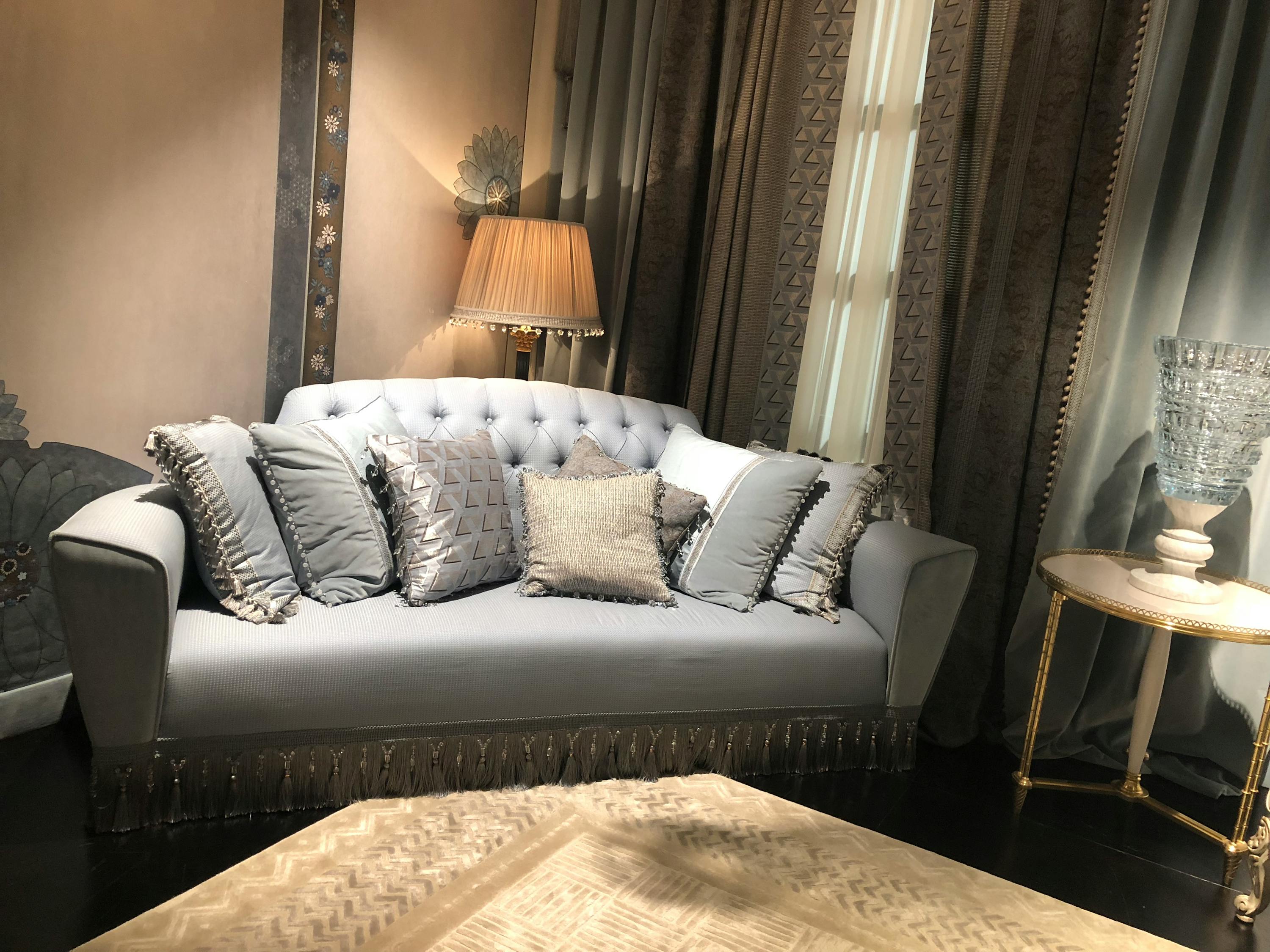 闫玲玲新品展示，时尚与品质的绝美交融