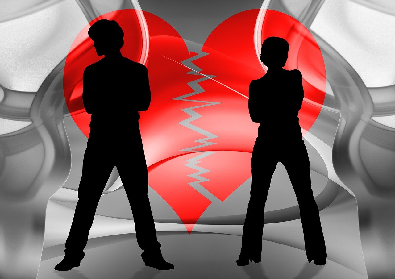 动漫美女与黄片的争议，今日话题探讨