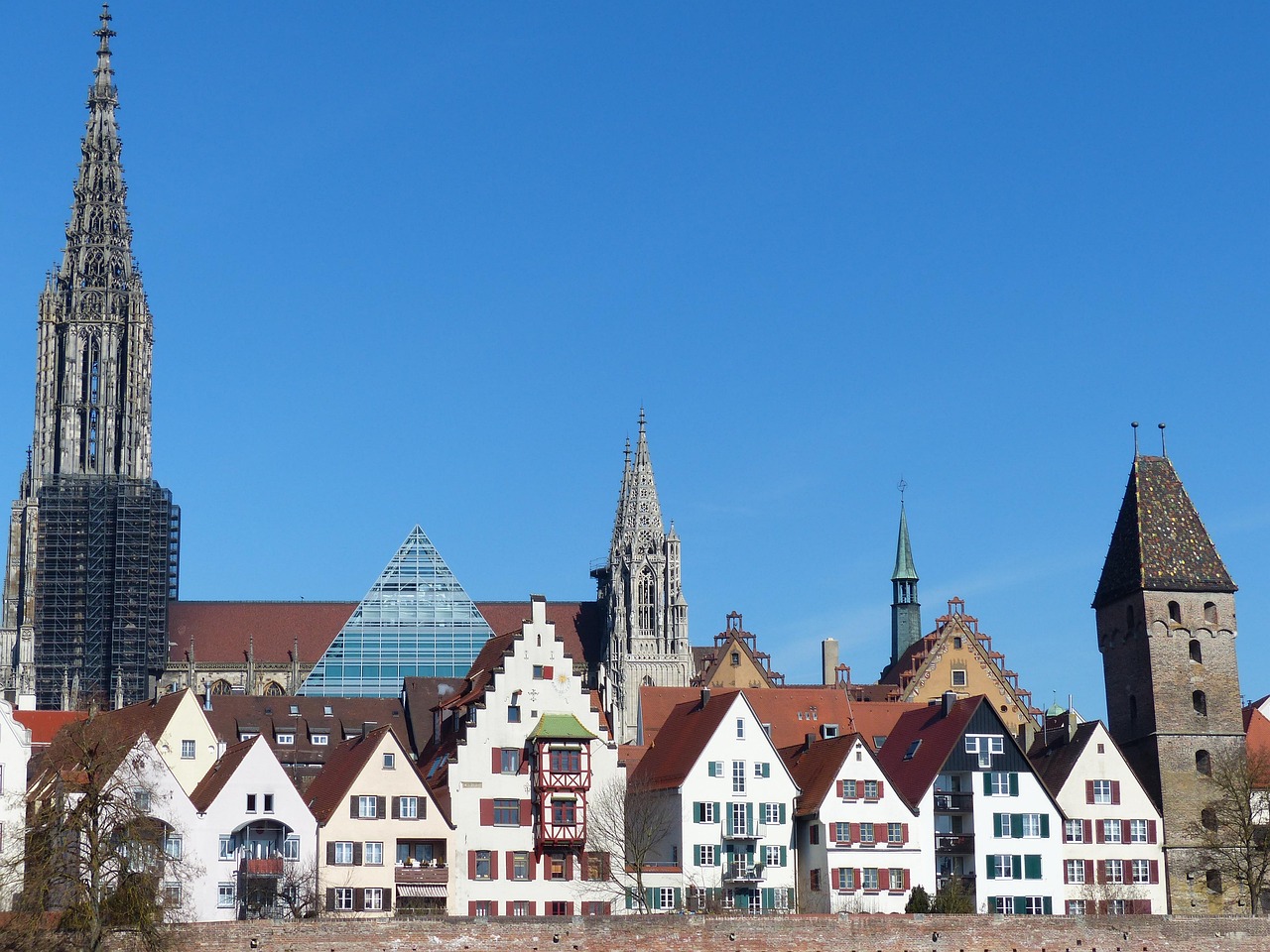 西岸翠景四月最新动态及更新资讯