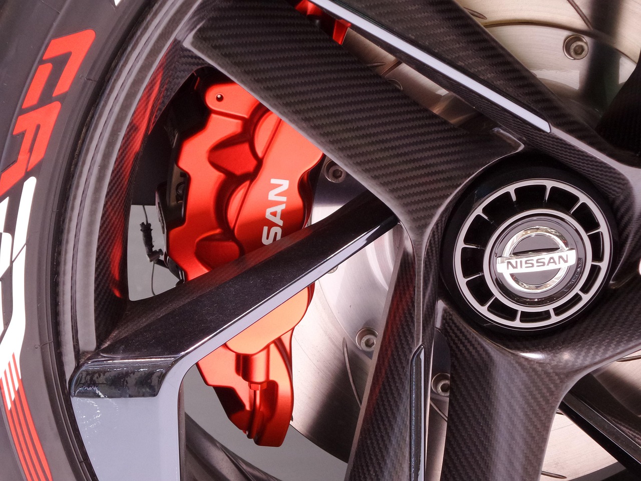 四月新宠，东风新款轿车亮相