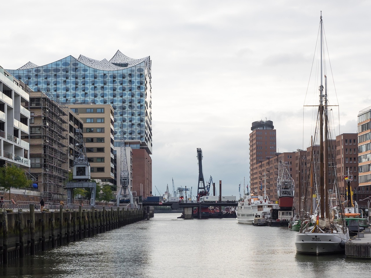 关于上海台风最新动态——深入解析即将到来的台风影响(截至XXXX年4月)实时更新报告