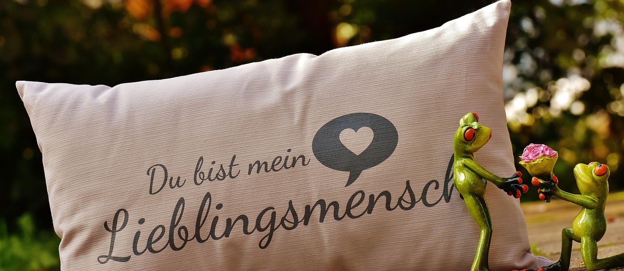 四月深情，致我最真挚的三行情书，满满都是对你的爱。