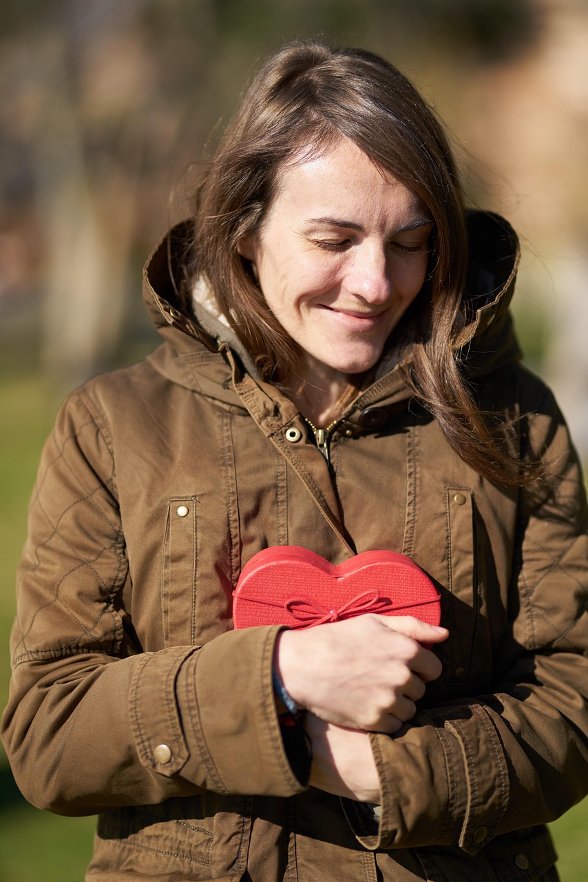 五月风华,闪耀娱乐圈的姓何男演员