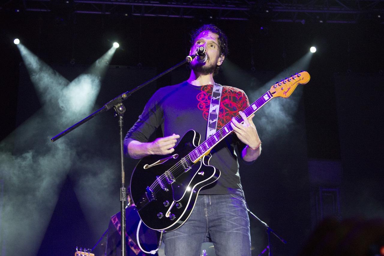 五月豪情电视剧，热血青春的力量燃烧炙热激情