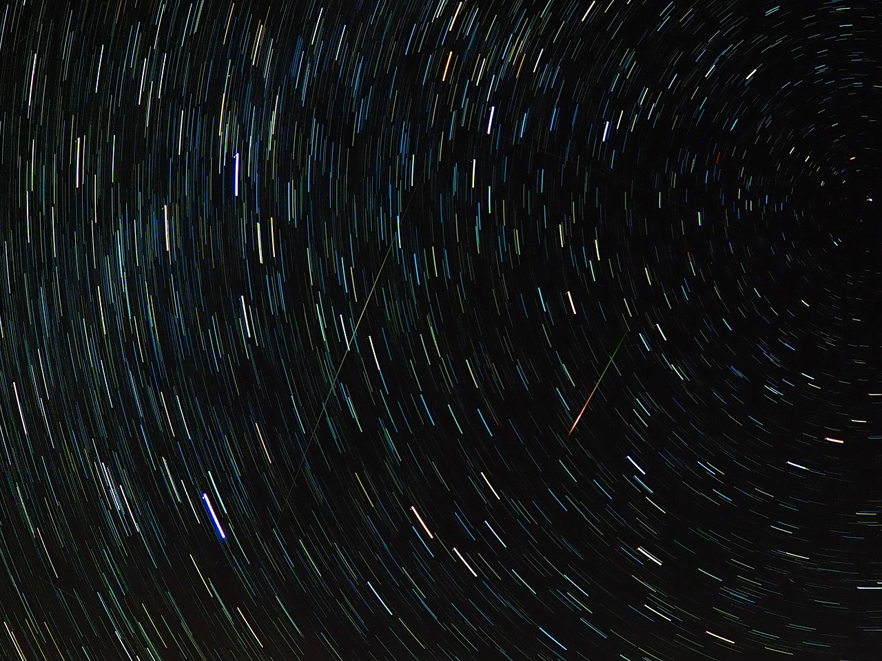 五月流星雨盛宴,夜空中的璀璨星辰盛宴