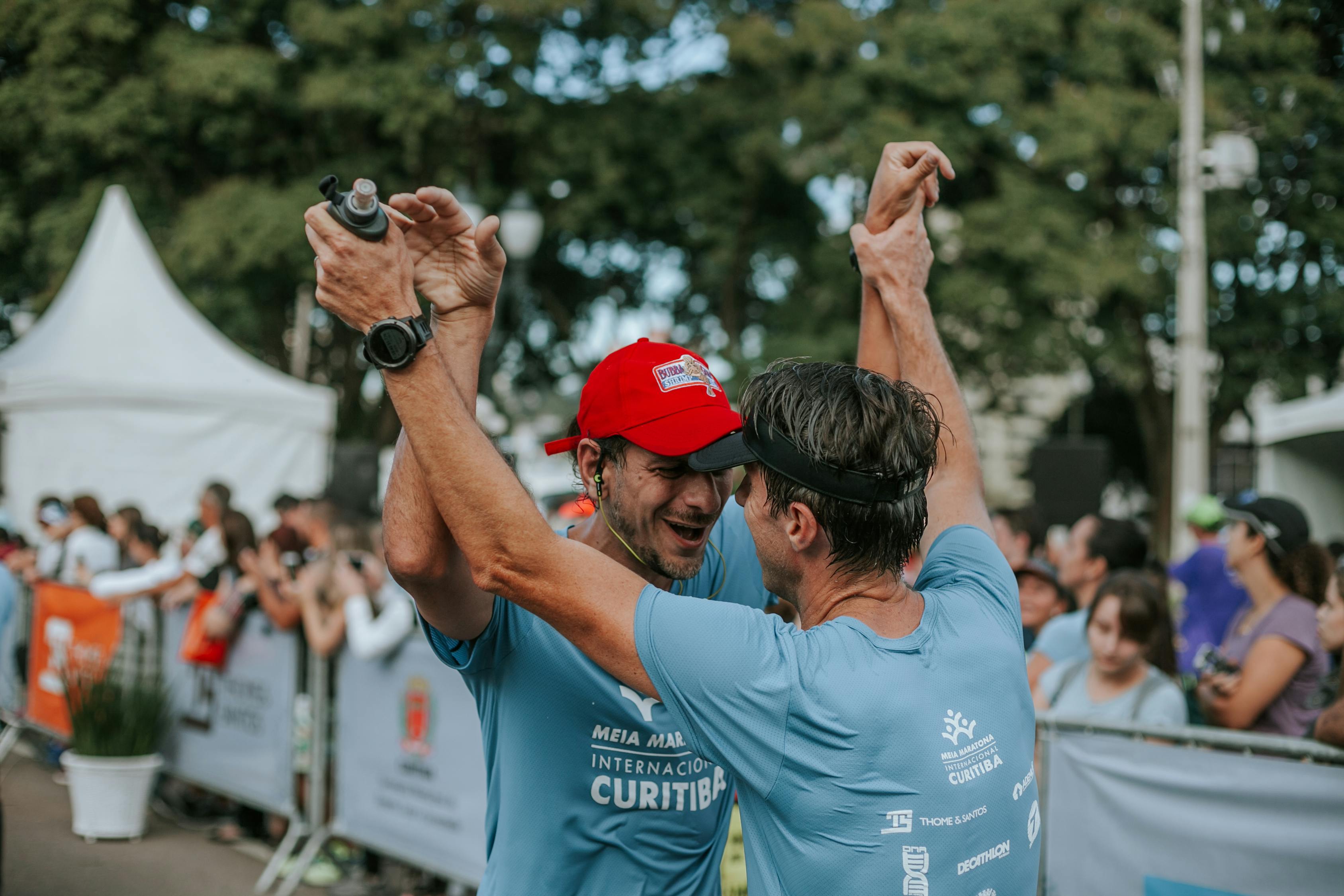 激情五月，乙组足球比赛的热血瞬间