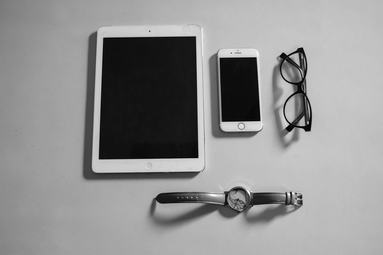 五月电视液晶屏损坏修复小妙招,解决屏幕碎裂问题