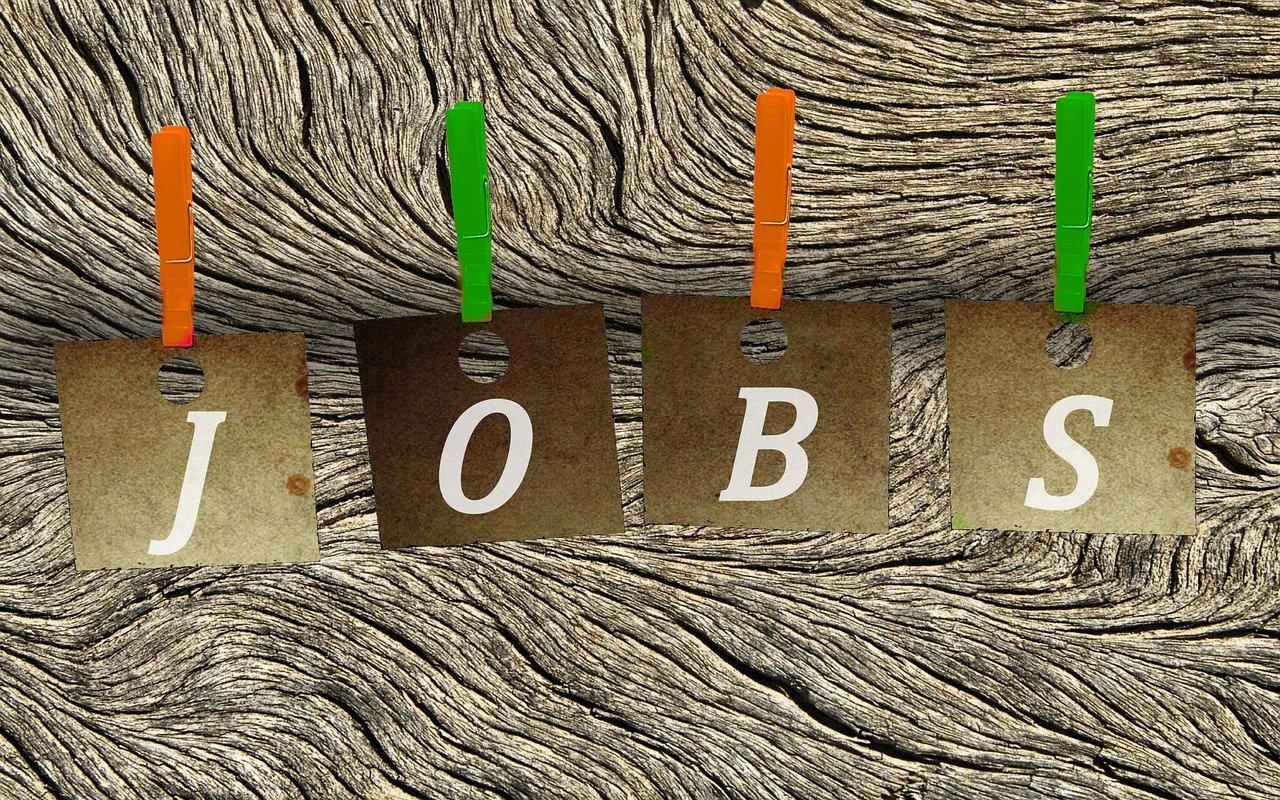 五月石油行业招聘动态,最新职位与人才招募指南