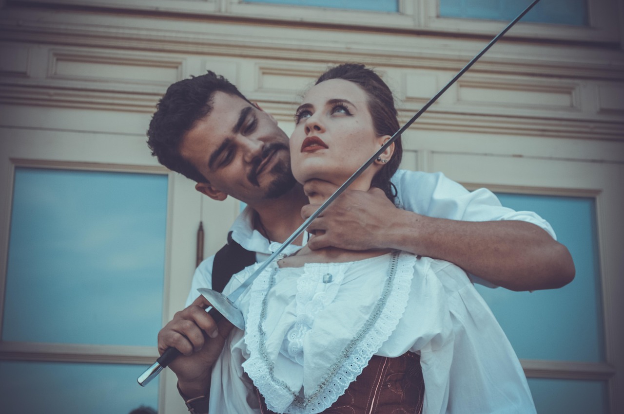 五月星光璀璨,演员关海山的艺术人生之旅