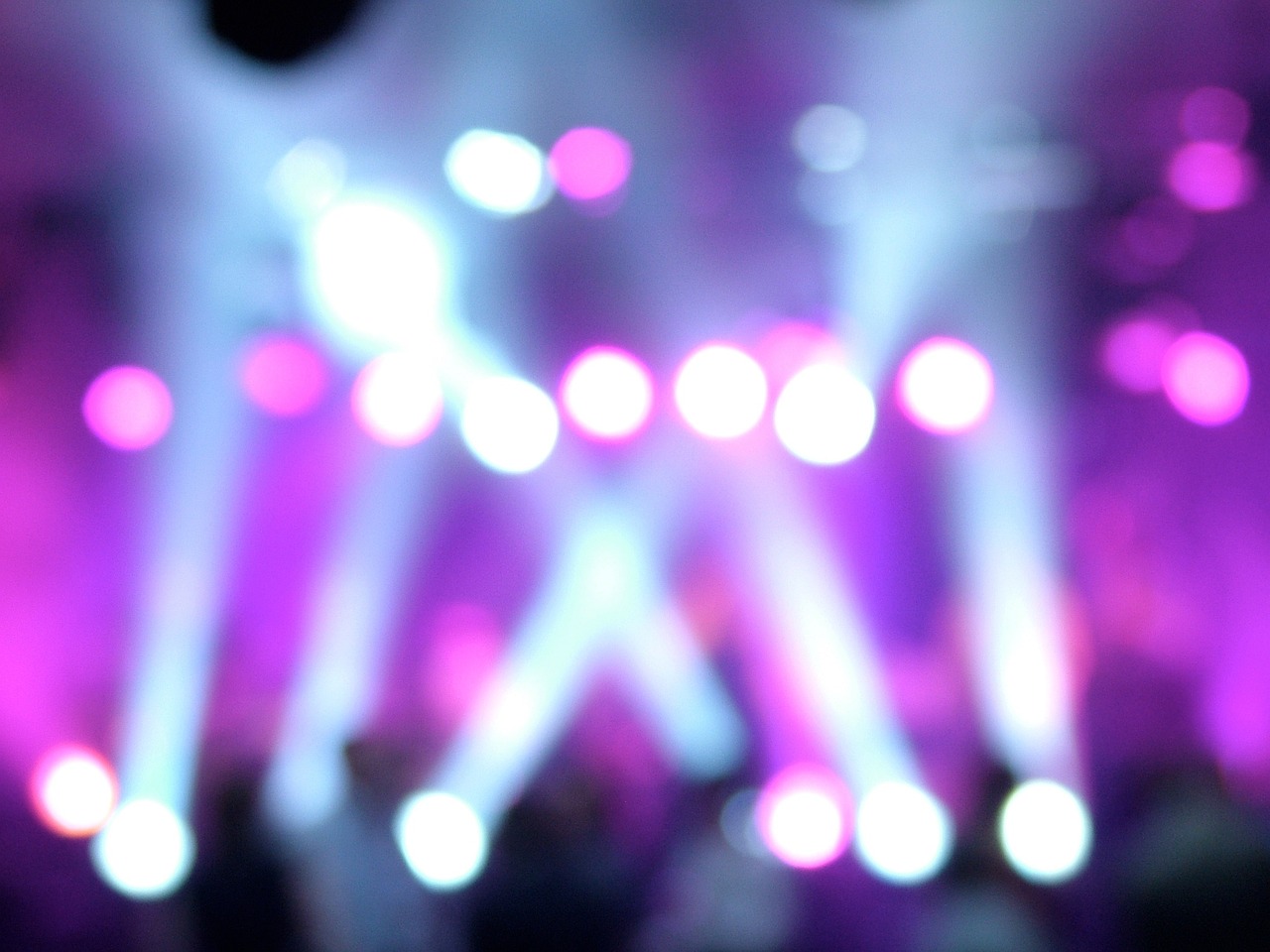 五月足球盛宴，直播360度呈现精彩对决，足球比赛直播360带你飞！