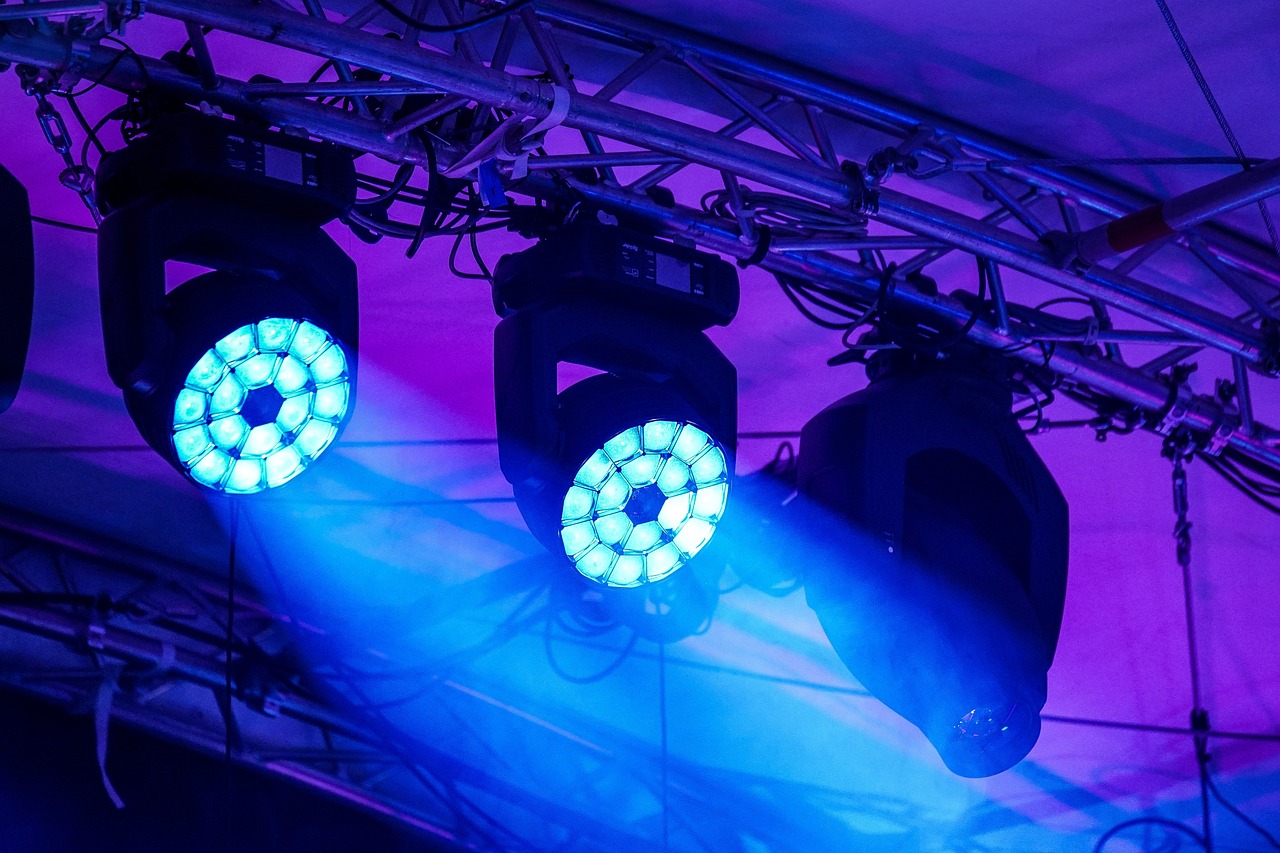 五月动漫的感人瞬间,情感与艺术的交织之美